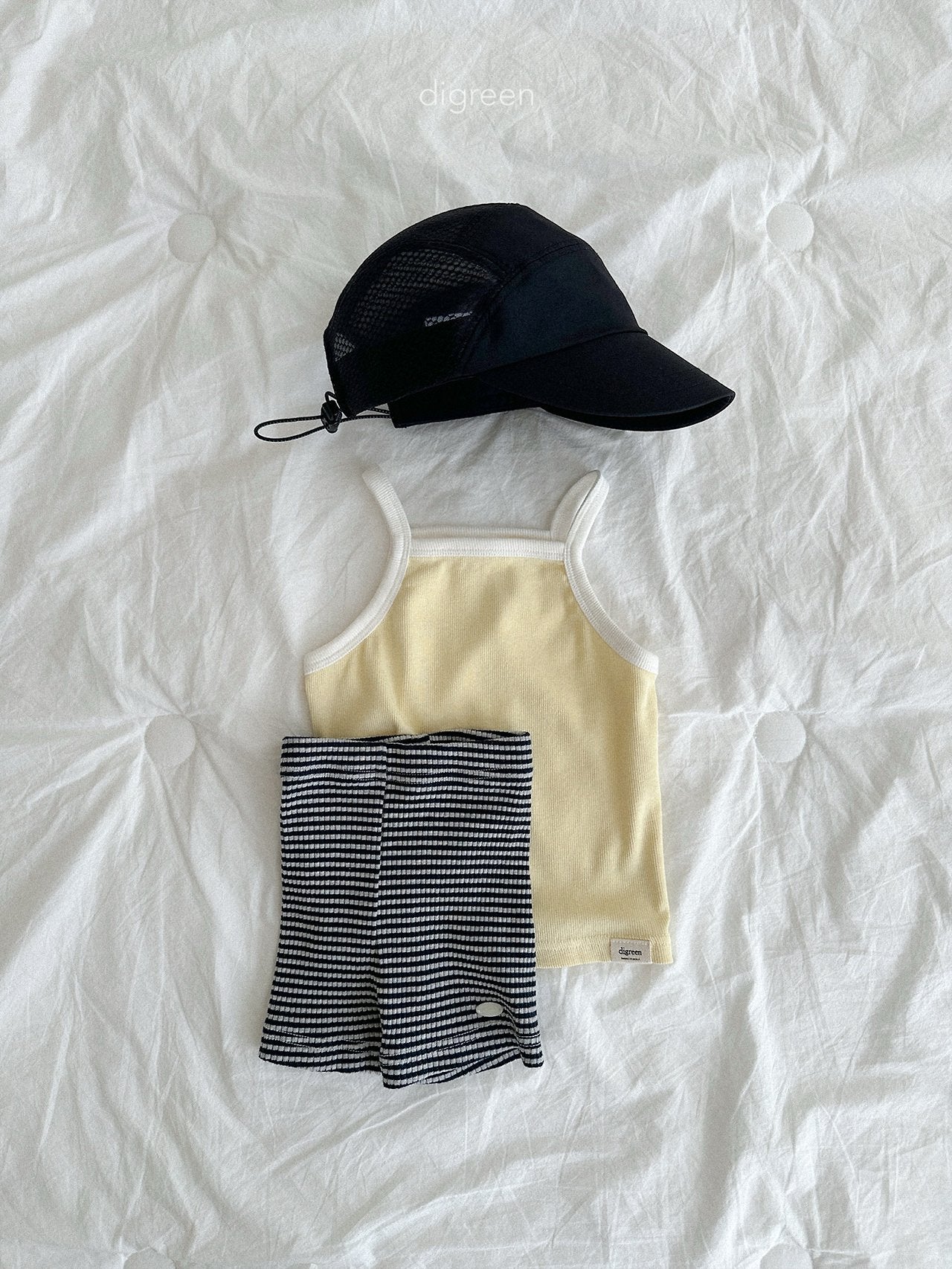 [PRE-ORDER] Noir Tank Top