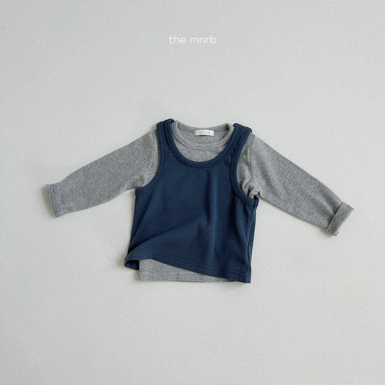 [PRE-ORDER] Eyelet Round T-Shirts
