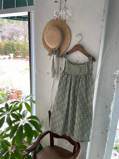 [PRE-ORDER] Rose Smocking Dress