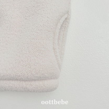 [PRE-ORDER] Fleece Vest