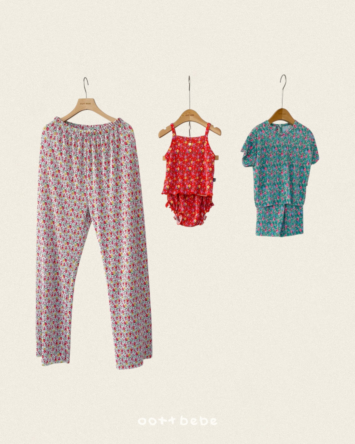 [PRE-ORDER] Flower Pleats Mom Pants