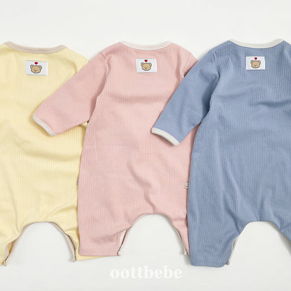[PRE-ORDER] Butter Cream Body Suit + Bonnet Set