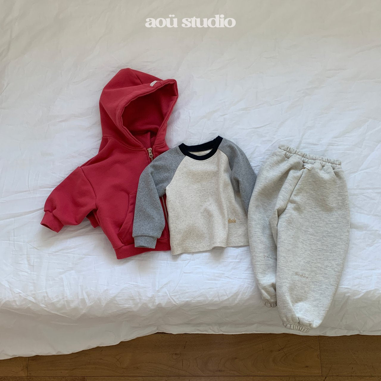 [PRE-ORDER] Think T-Shirts