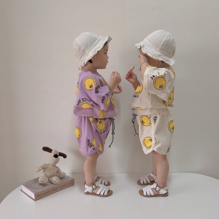 [PRE-ORDER] Nice Smile Top Bottom Set