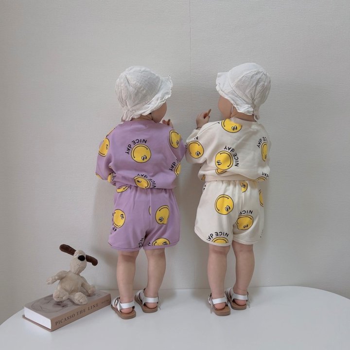 [PRE-ORDER] Nice Smile Top Bottom Set