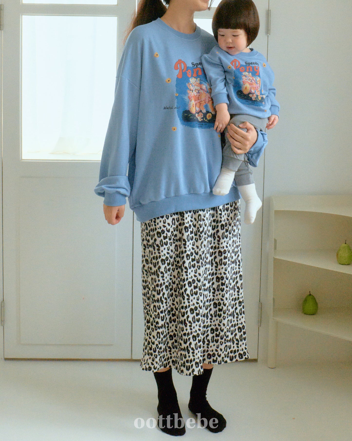 [PRE-ORDER] Pony Sweatshirts (Mom&Dad Couple)