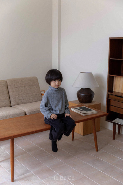 [PRE-ORDER] Winter Turtleneck T-Shirts