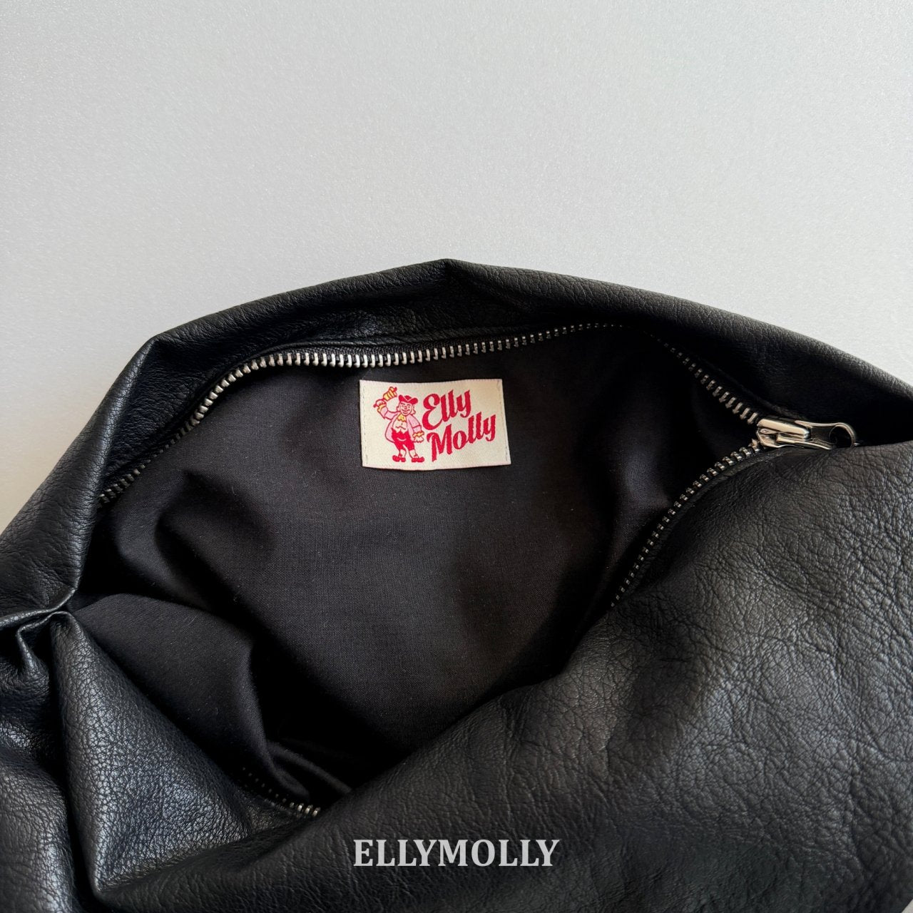 [PRE-ORDER] Memory Frame Bag