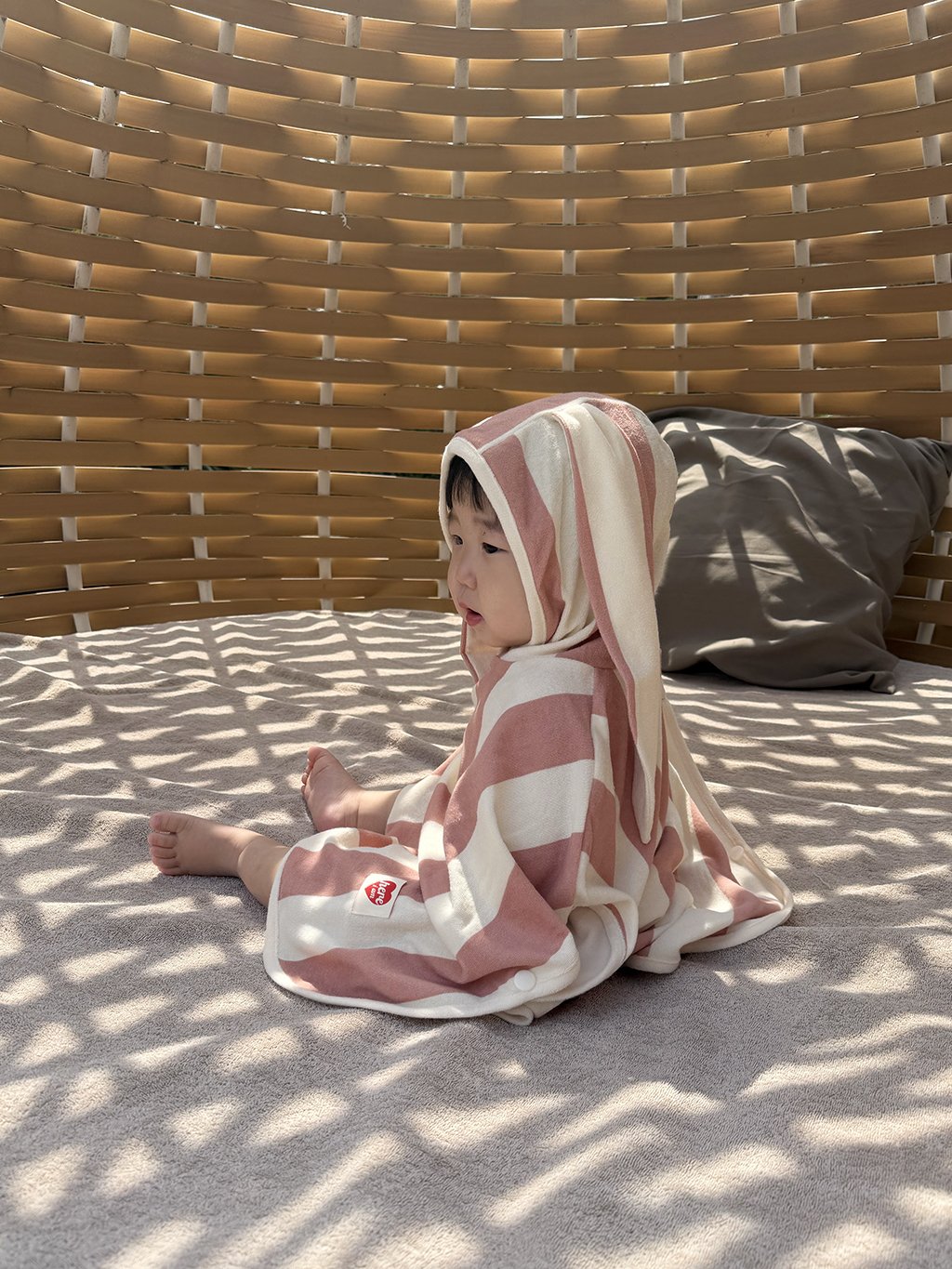 [PRE-ORDER] Animal Beach Poncho