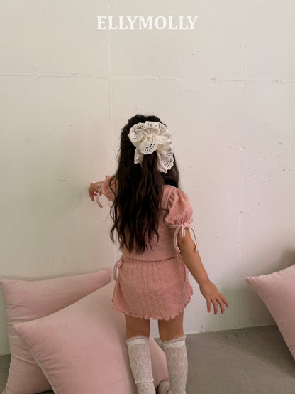 [PRE-ORDER] Flower Scrunchie