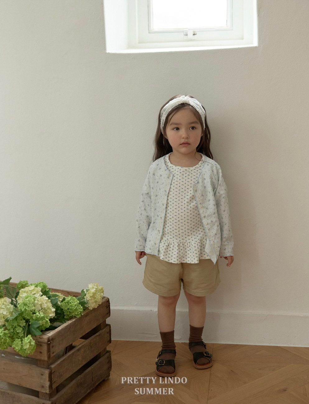[PRE-ORDER] V Cardigan
