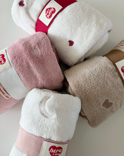 [PRE-ORDER] Cozy Embroidered Microfiber Blanket