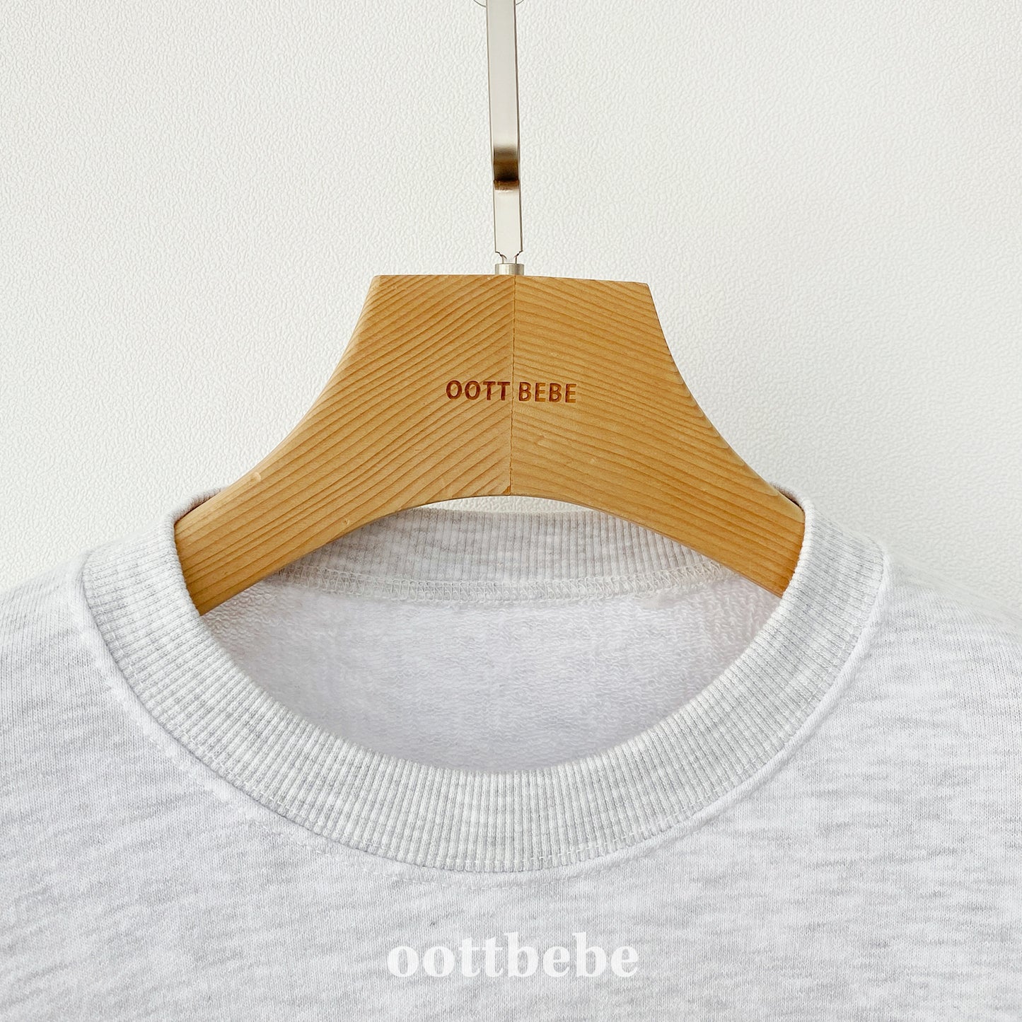 [PRE-ORDER] Pony Sweatshirts (Mom&Dad Couple)