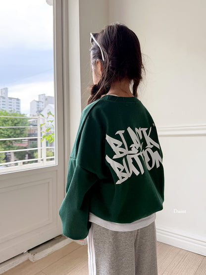 [PRE-ORDER] Black Button Sweatshirts