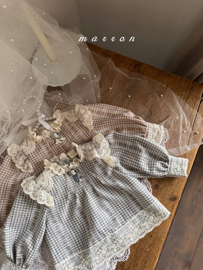 [PRE-ORDER] Victoria Blouse