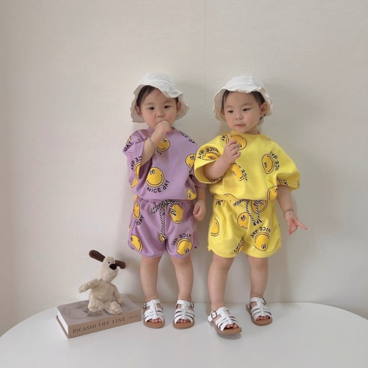 [PRE-ORDER] Nice Smile Top Bottom Set