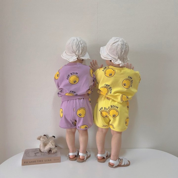 [PRE-ORDER] Nice Smile Top Bottom Set