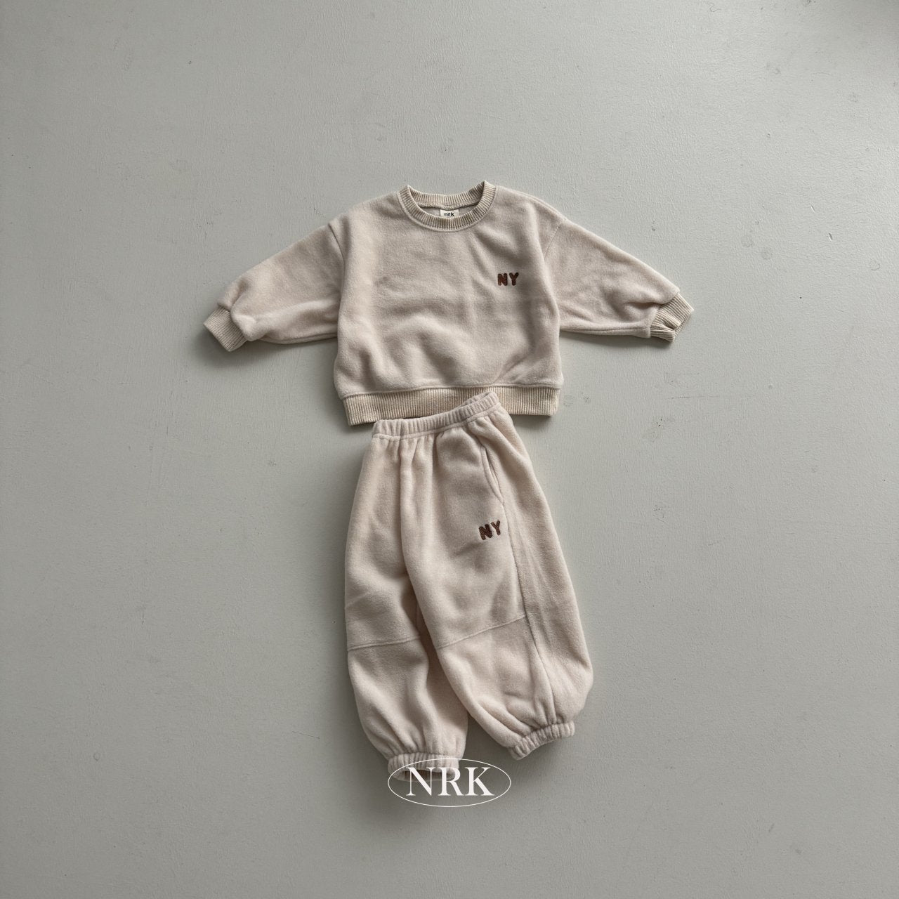 [PRE-ORDER] Fleece Top Bottom Set
