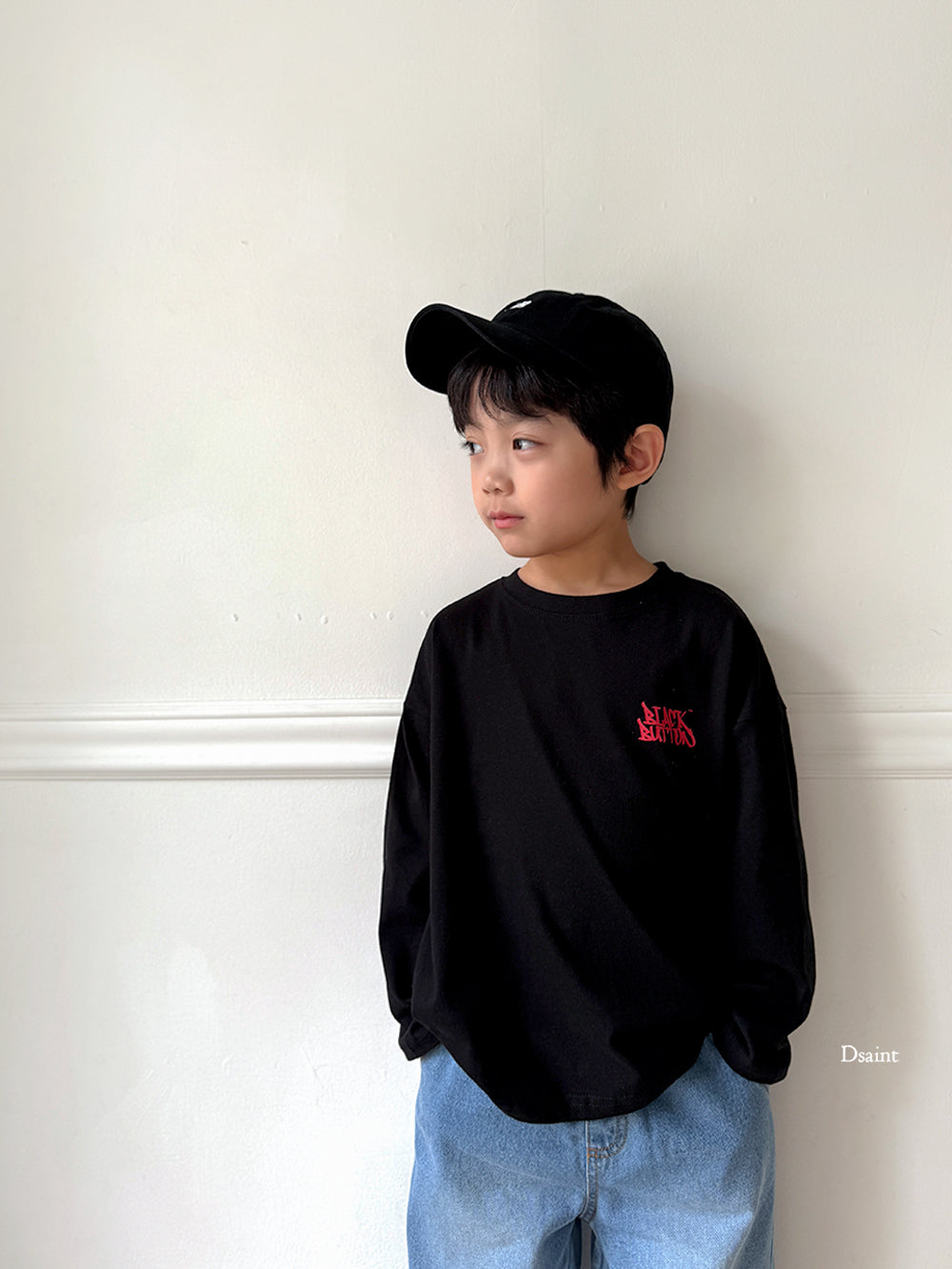 [PRE-ORDER] Black Button T-Shirts