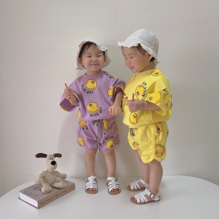 [PRE-ORDER] Nice Smile Top Bottom Set