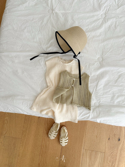 [PRE-ORDER] Coco Sweater Vest