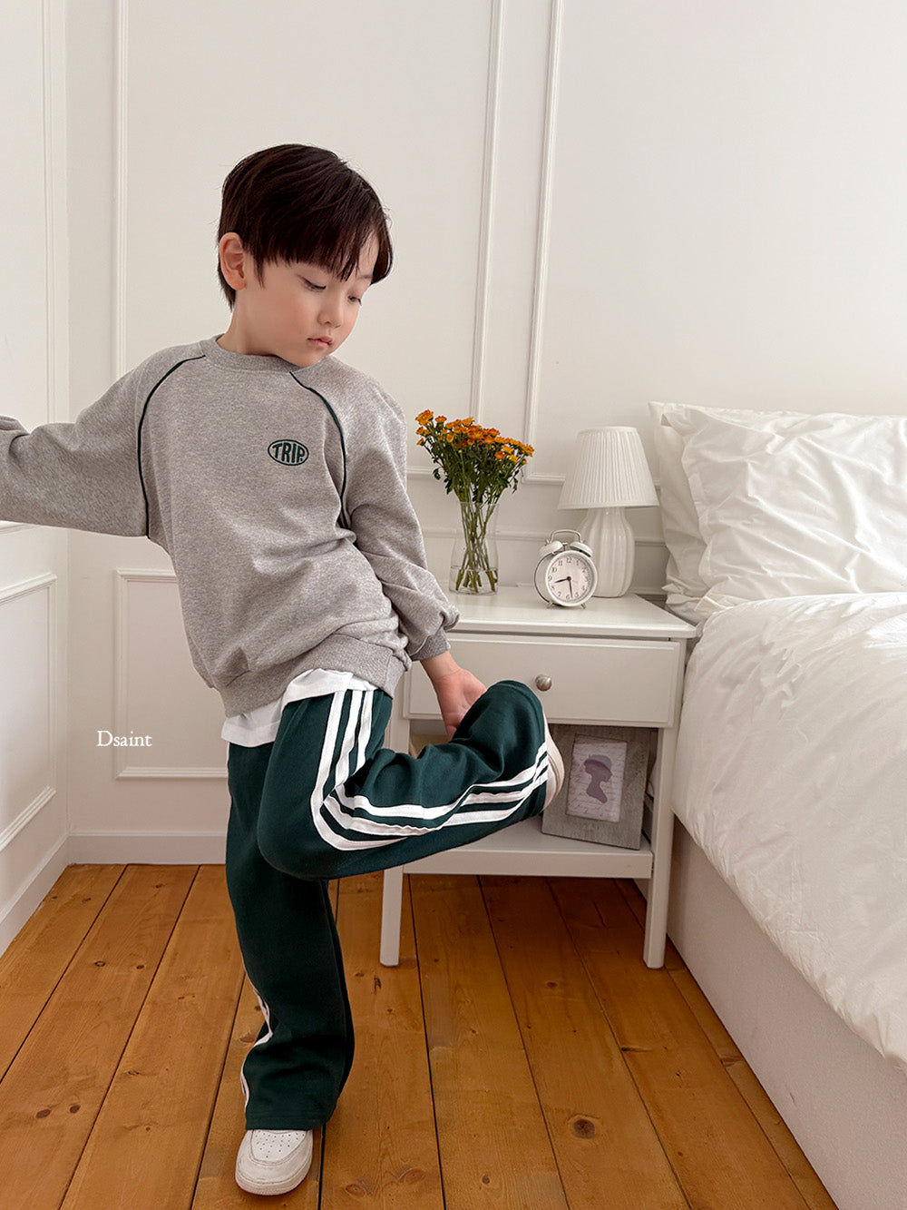 [PRE-ORDER] Three Line Pants