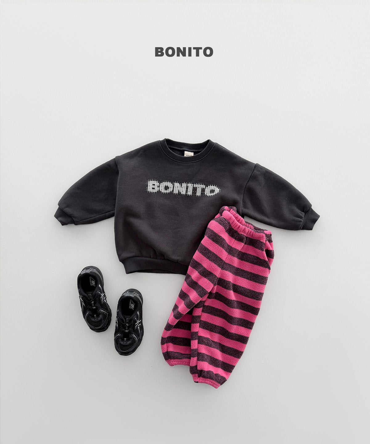 [PRE-ORDER] Bold Stripe Fleece Jogger