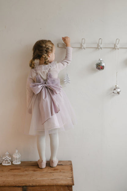 [PRE-ORDER] Evelyn T-Shirts