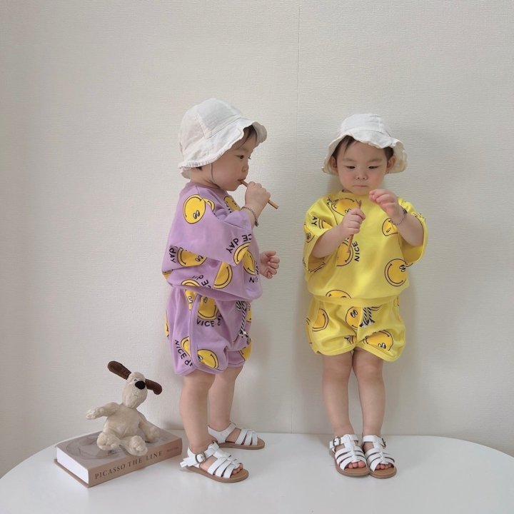 [PRE-ORDER] Nice Smile Top Bottom Set