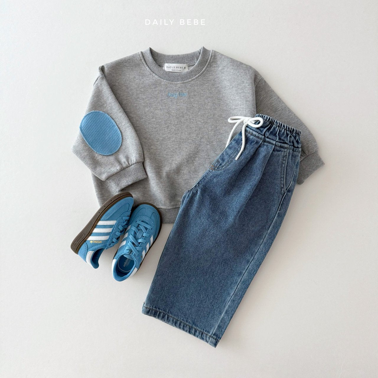 [PRE-ORDER] Hug Me Sweatshirts