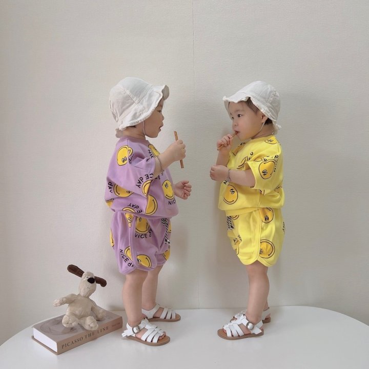 [PRE-ORDER] Nice Smile Top Bottom Set