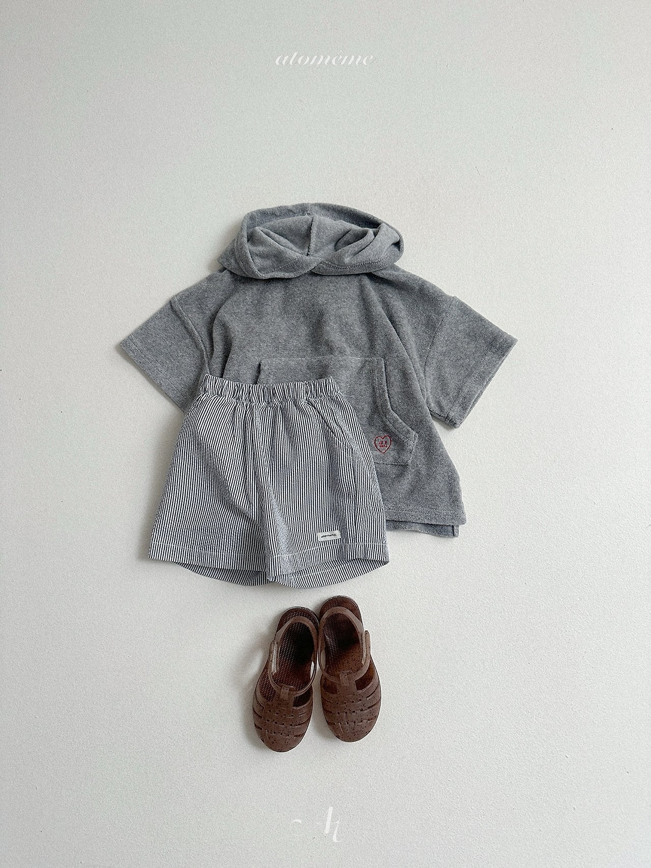[PRE-ORDER] Cliff Stripe Shorts