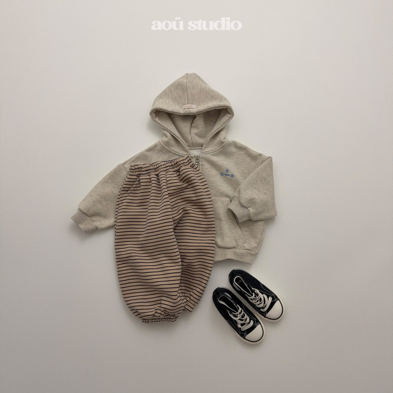 [PRE-ORDER] Aka Hoodie Jacket