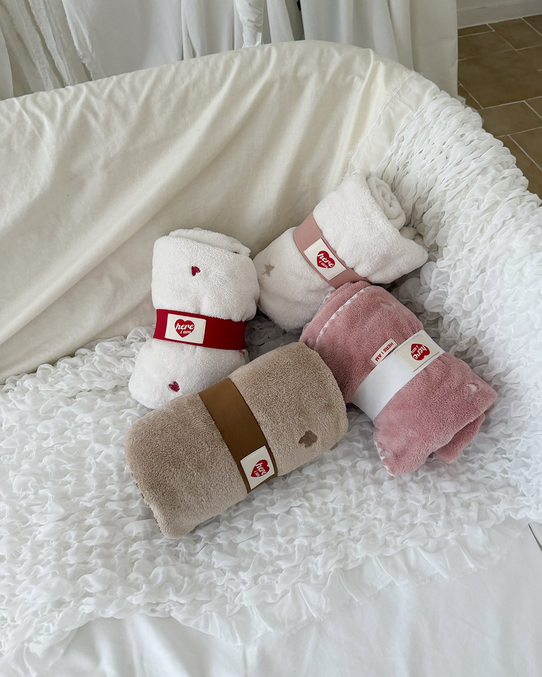 [PRE-ORDER] Cozy Embroidered Microfiber Blanket