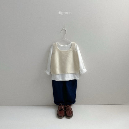 [PRE-ORDER] Button Sweater Vest