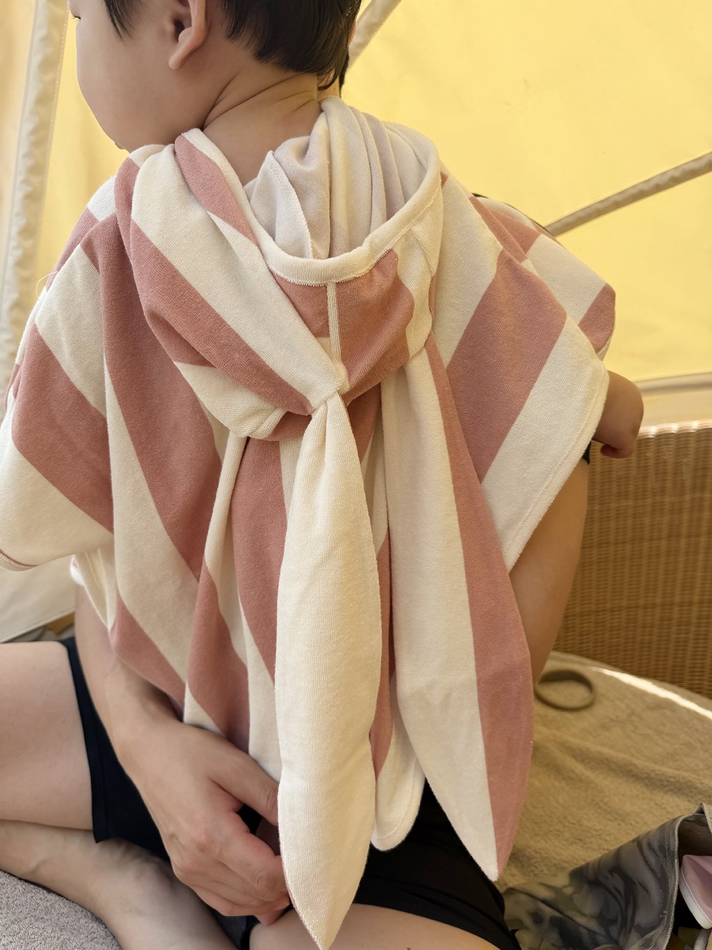 [PRE-ORDER] Animal Beach Poncho