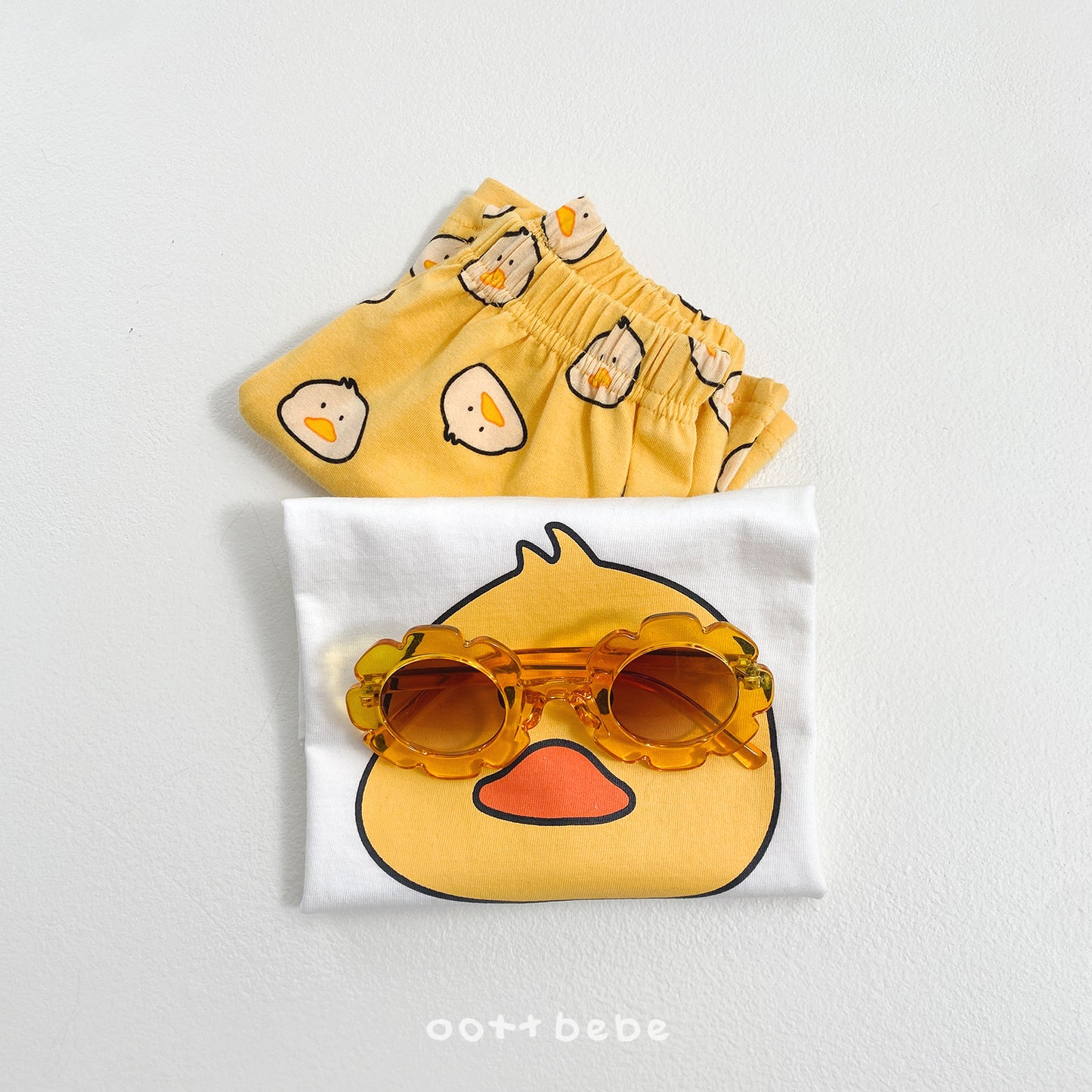 [PRE-ORDER] Happy Friends Pants (Mom Couple)