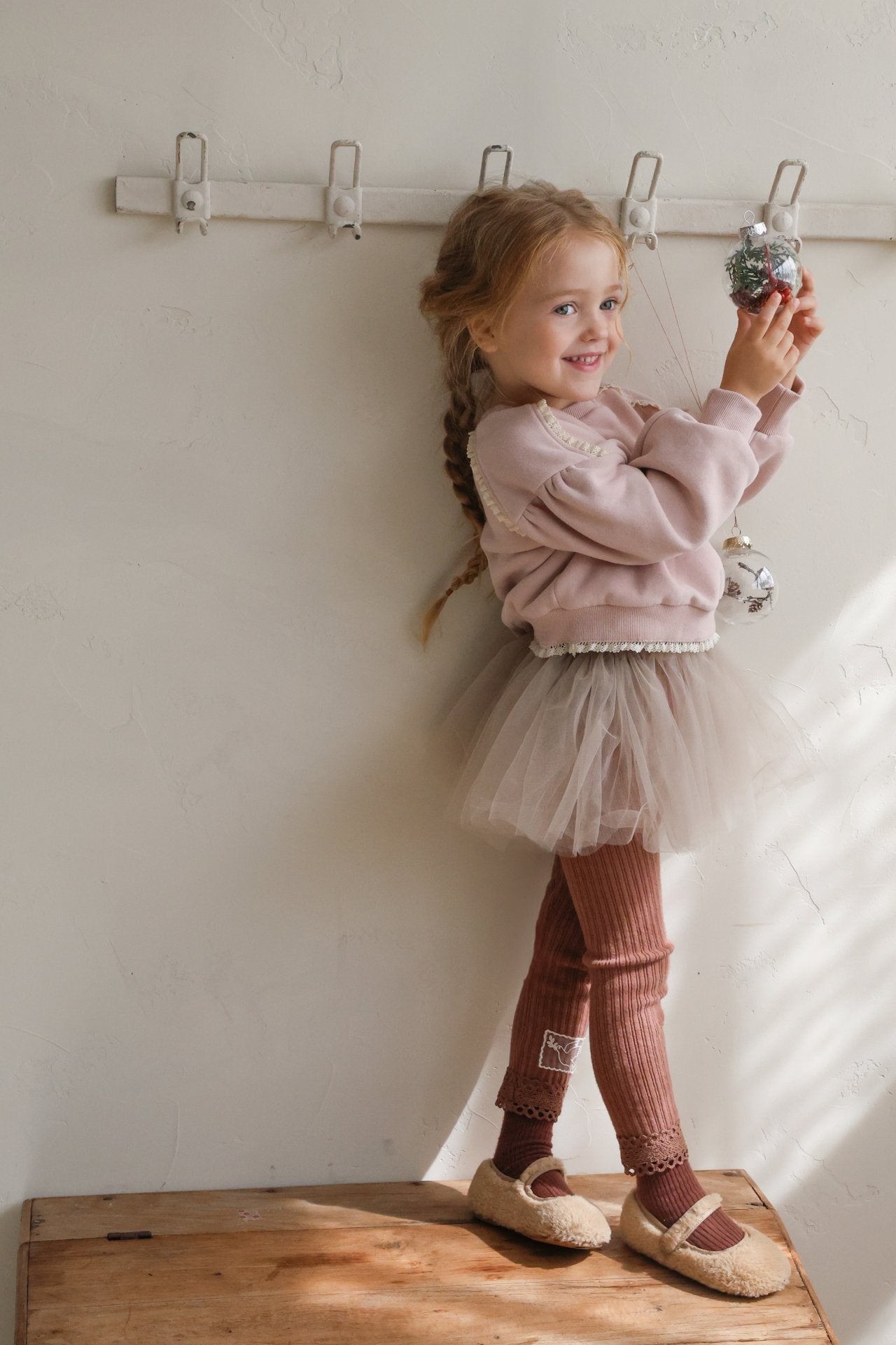 [PRE-ORDER] Rose Sweatshirts