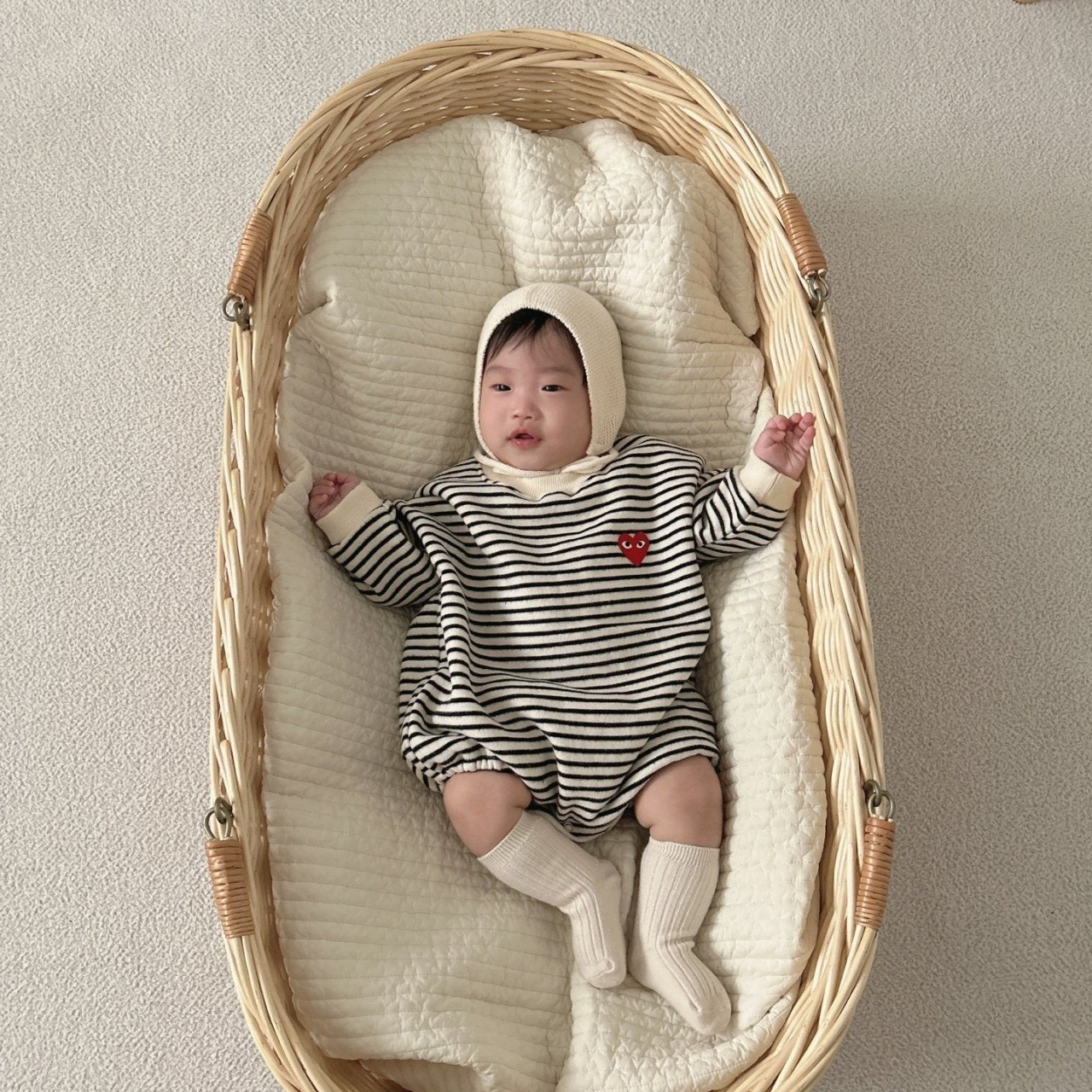 [PRE-ORDER] Cozy Heart Body Suit