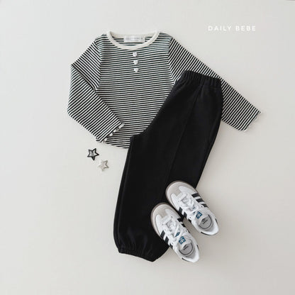 [PRE-ORDER] Stripe Button T-Shirts