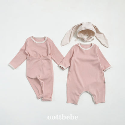 [PRE-ORDER] Butter Cream Body Suit + Bonnet Set