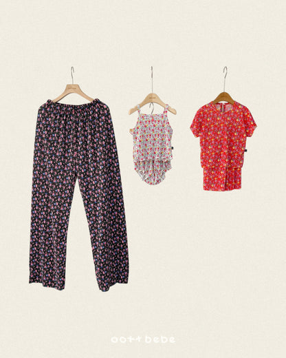 [PRE-ORDER] Flower Pleats Mom Pants