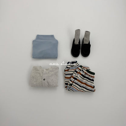 [PRE-ORDER] Who U Turtleneck T-Shirts