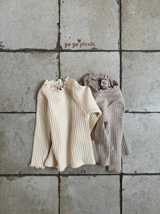 [PRE-ORDER] Sophie Turtleneck T-Shirts