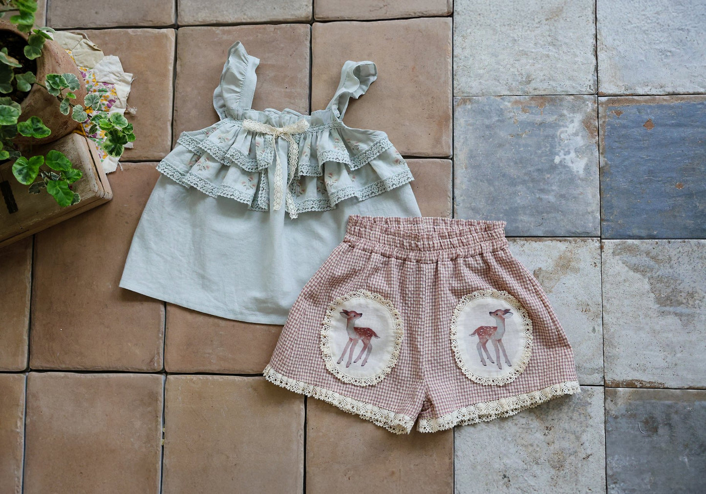 [PRE-ORDER] Angel Sleeveless Blouse