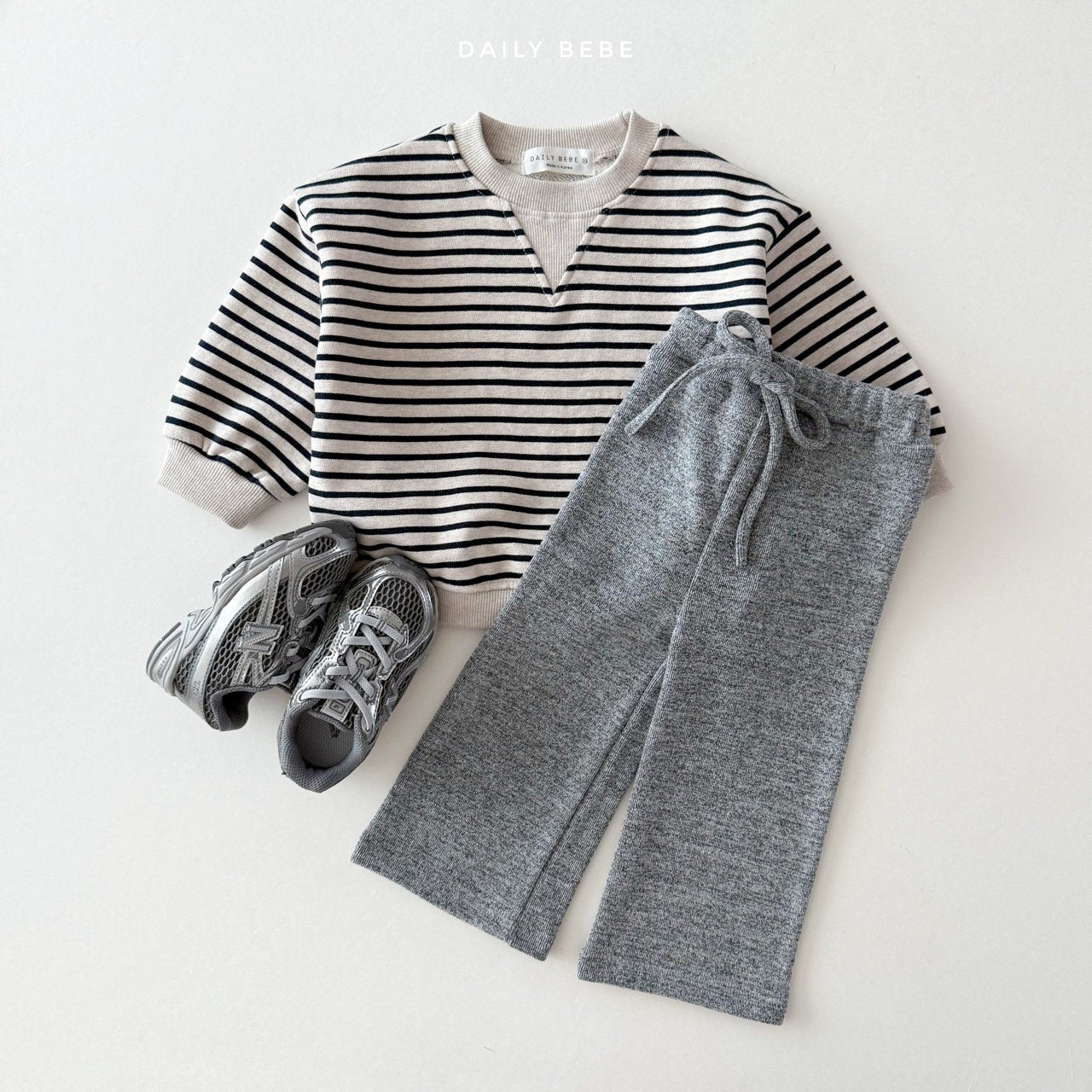 [PRE-ORDER] Stripe Sweatshirts