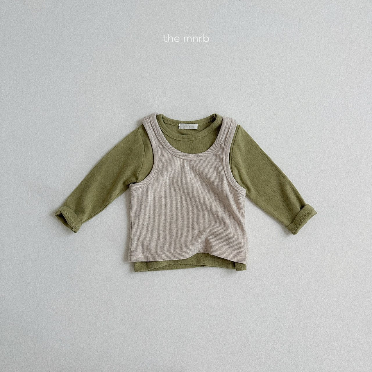 [PRE-ORDER] Eyelet Round T-Shirts