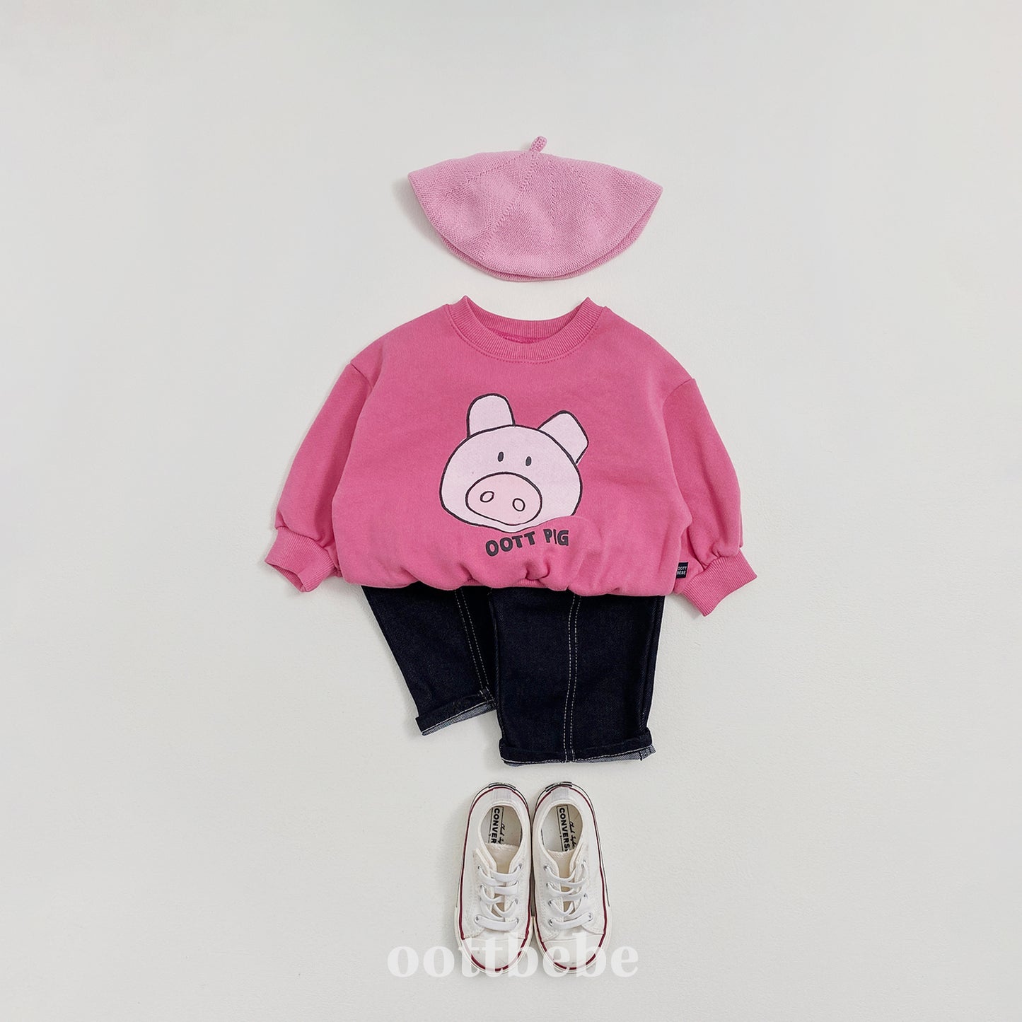 [PRE-ORDER] Friends Sweatshirts (Mom Couple)