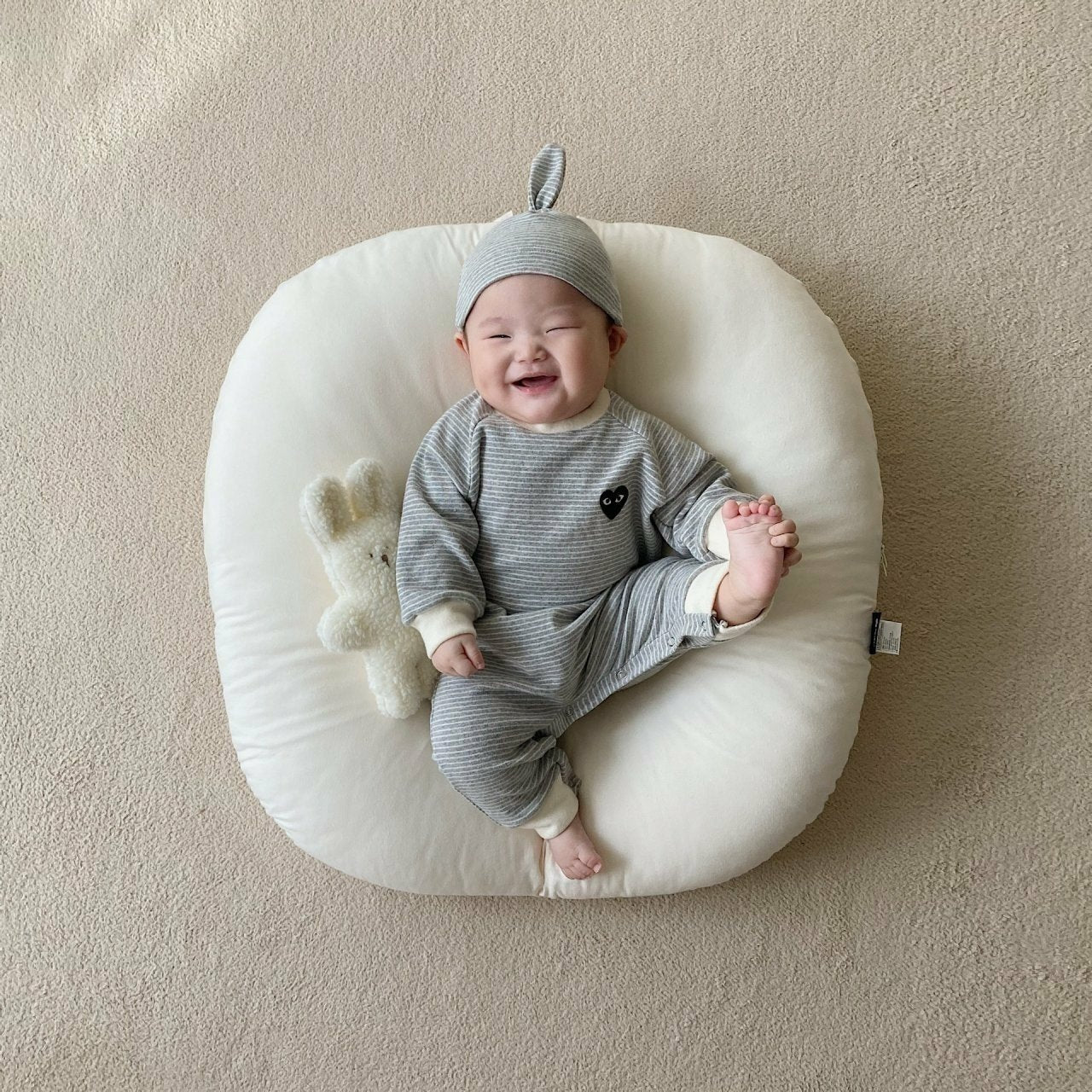 [PRE-ORDER] Chewy Heart Body Suit + Bonnet Set