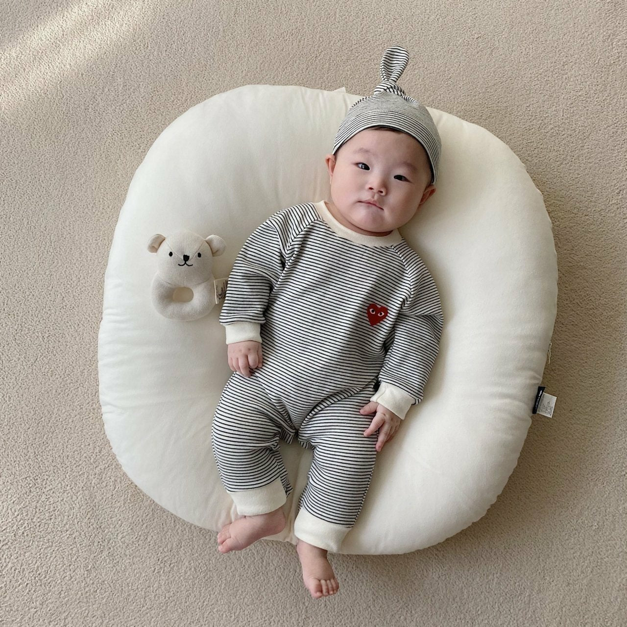 [PRE-ORDER] Chewy Heart Body Suit + Bonnet Set